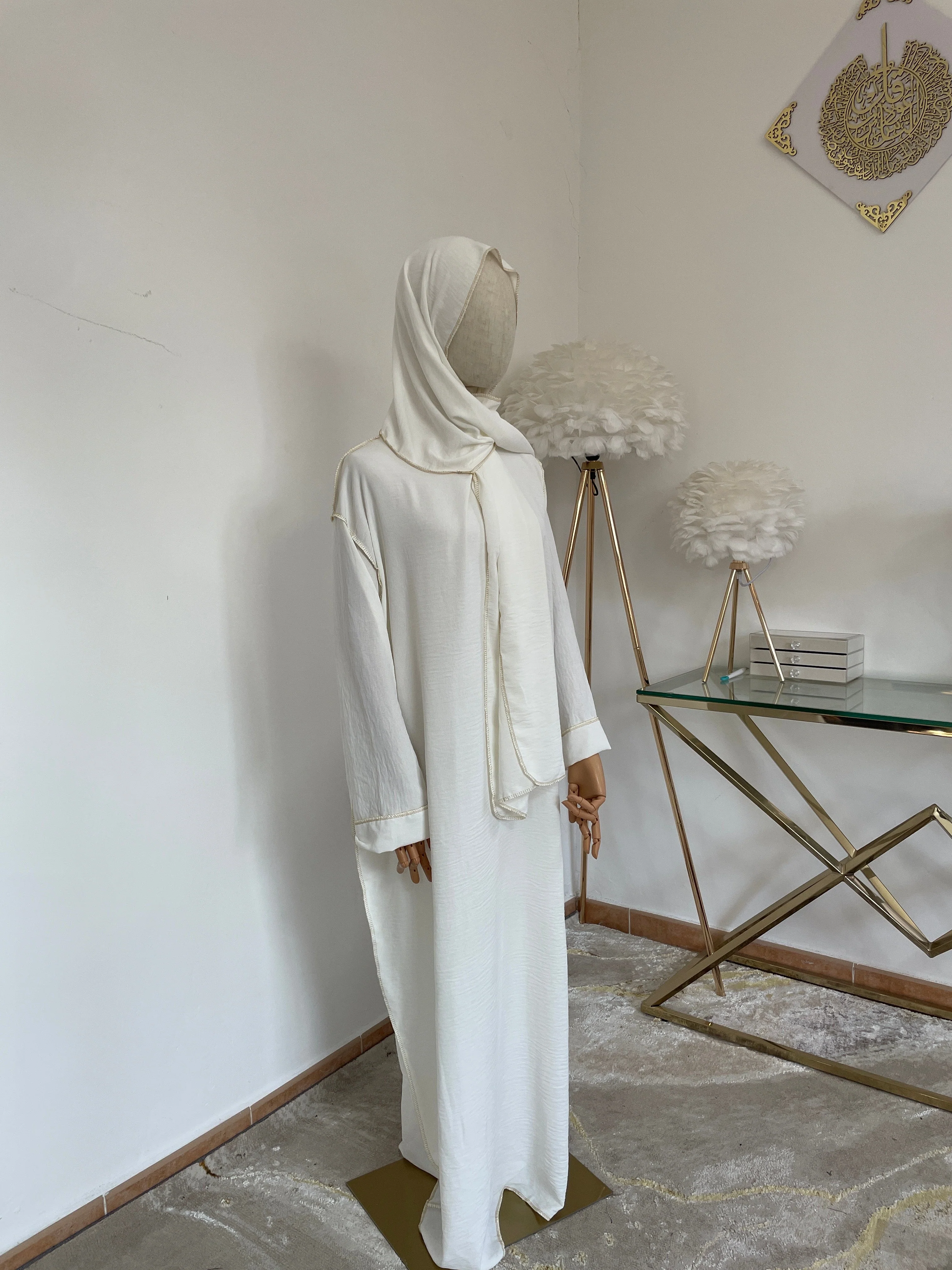 Abaya con Hijab Integrado de Tela Crepe – Elegante y Práctica - Image 20
