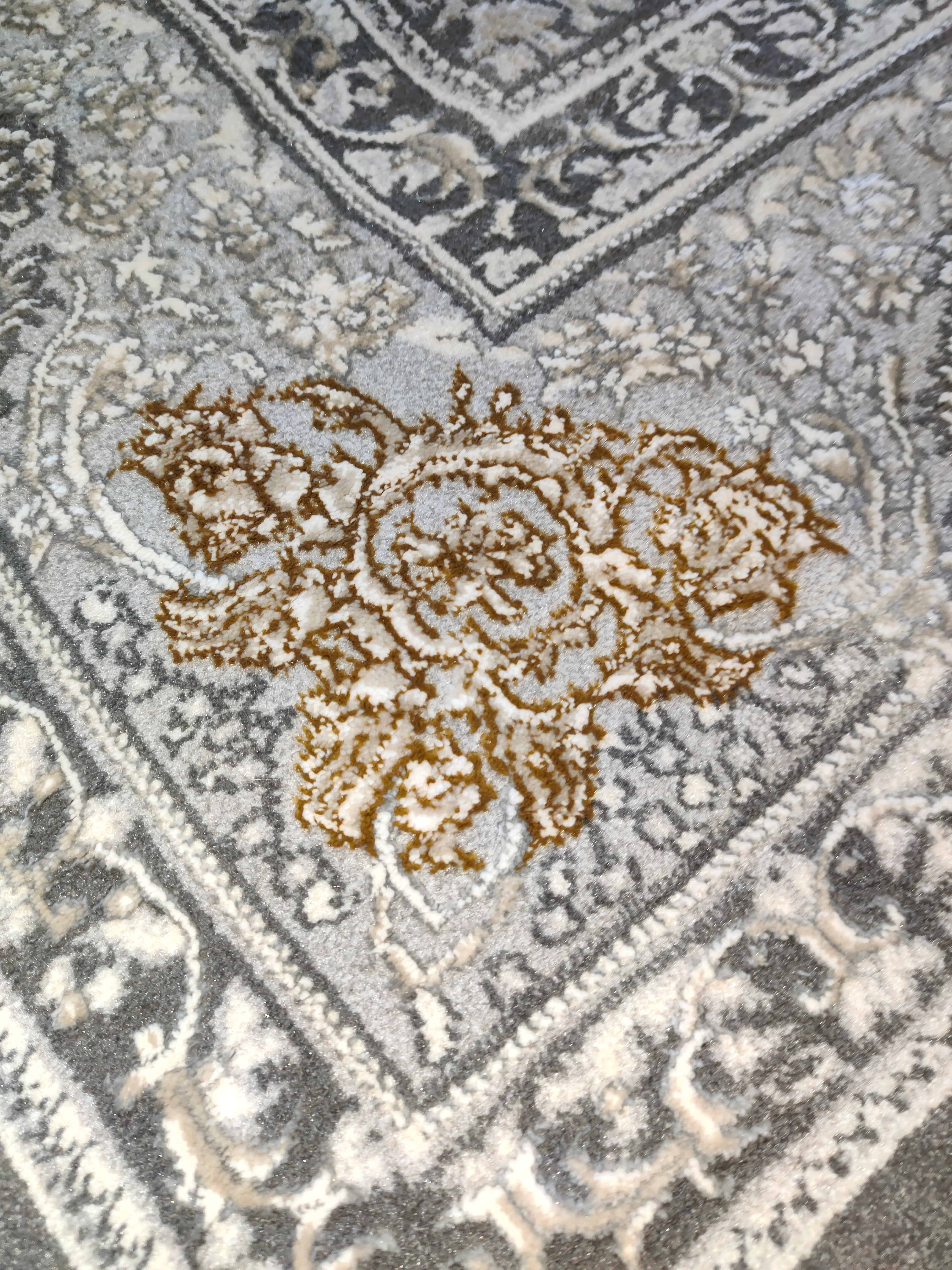 Alfombra Diseño Arabia Gris con Detalles en Gris – Elegancia Moderna Inspirada en Arabia - Image 4