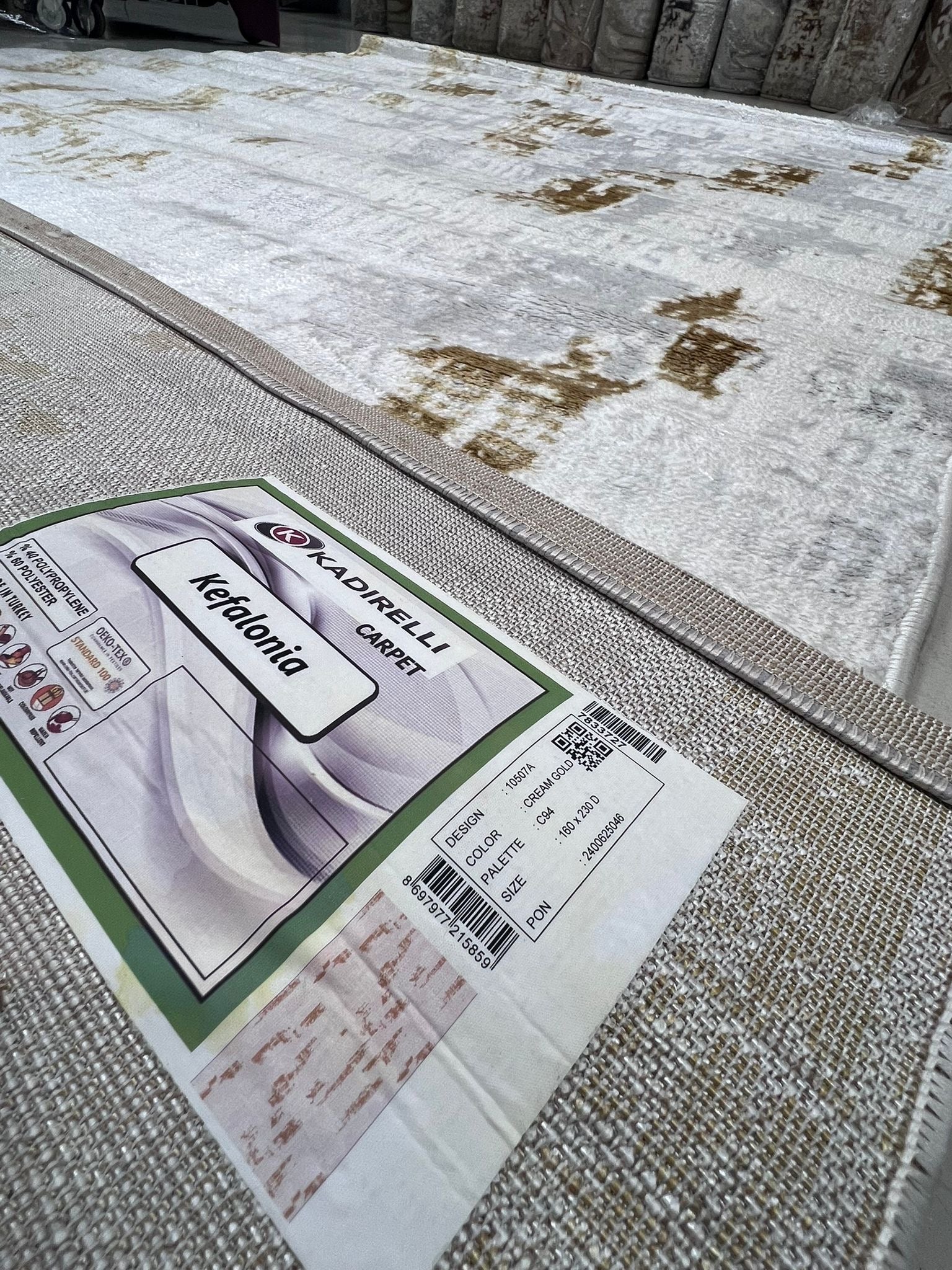 Alfombra Kefalonia – Diseño moderno con detalles elegantes en contraste - Image 5