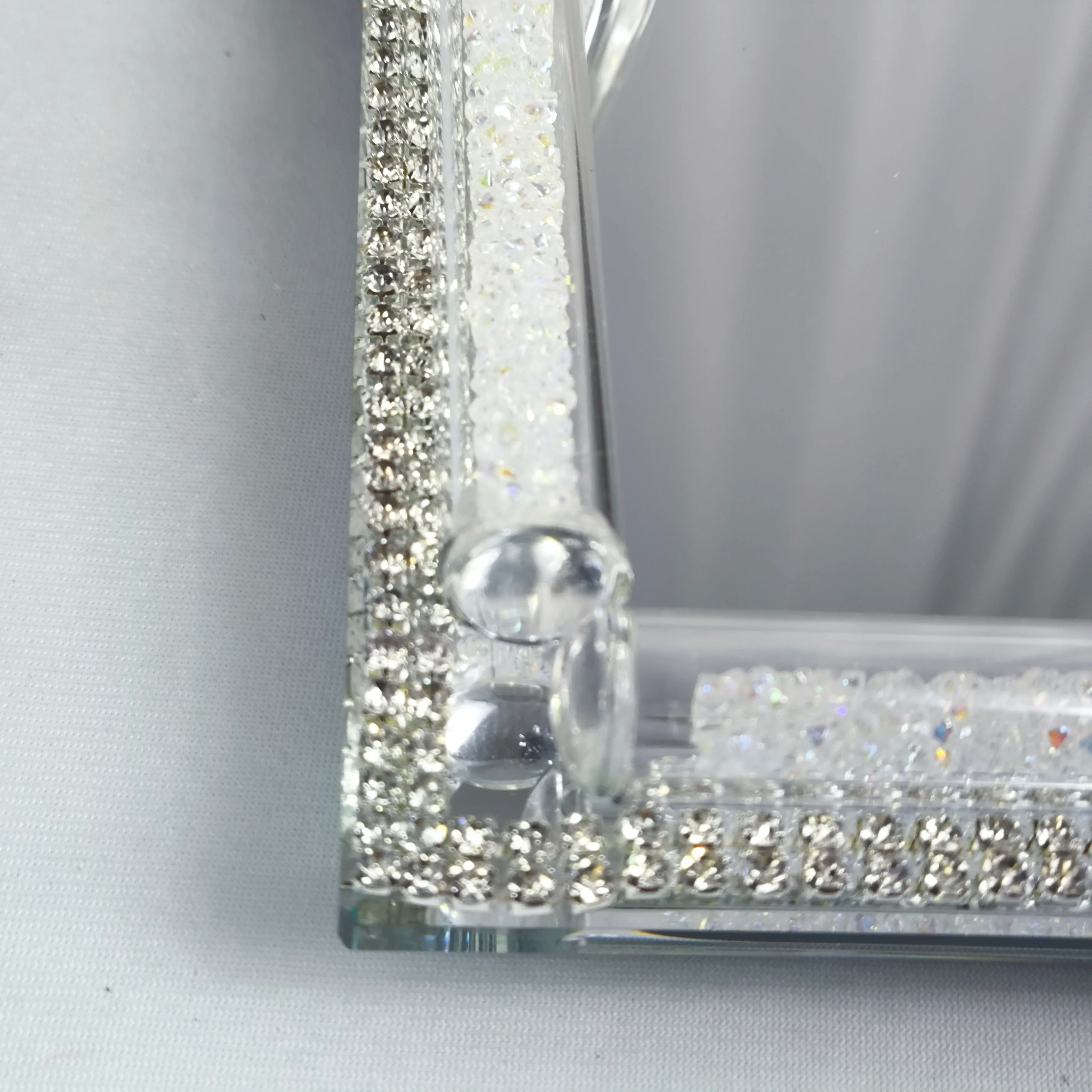 Bandeja Decorativa de Cristal con Base de Espejo y Asas de Cristal – Elegante Bandeja para Decoración o Servicio - Image 3