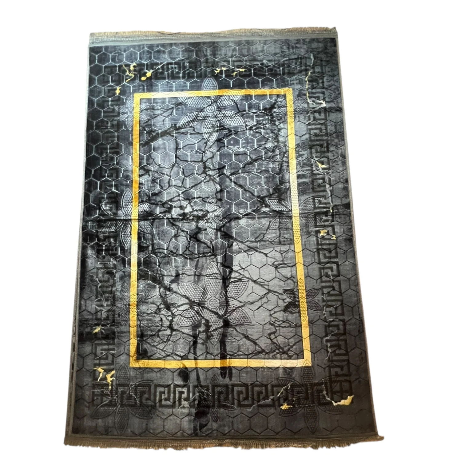 Alfombra Clásica Gris y detalles Dorados con Cenefa Negra de Inspiración Oriental – Estilo Árabe - Image 4