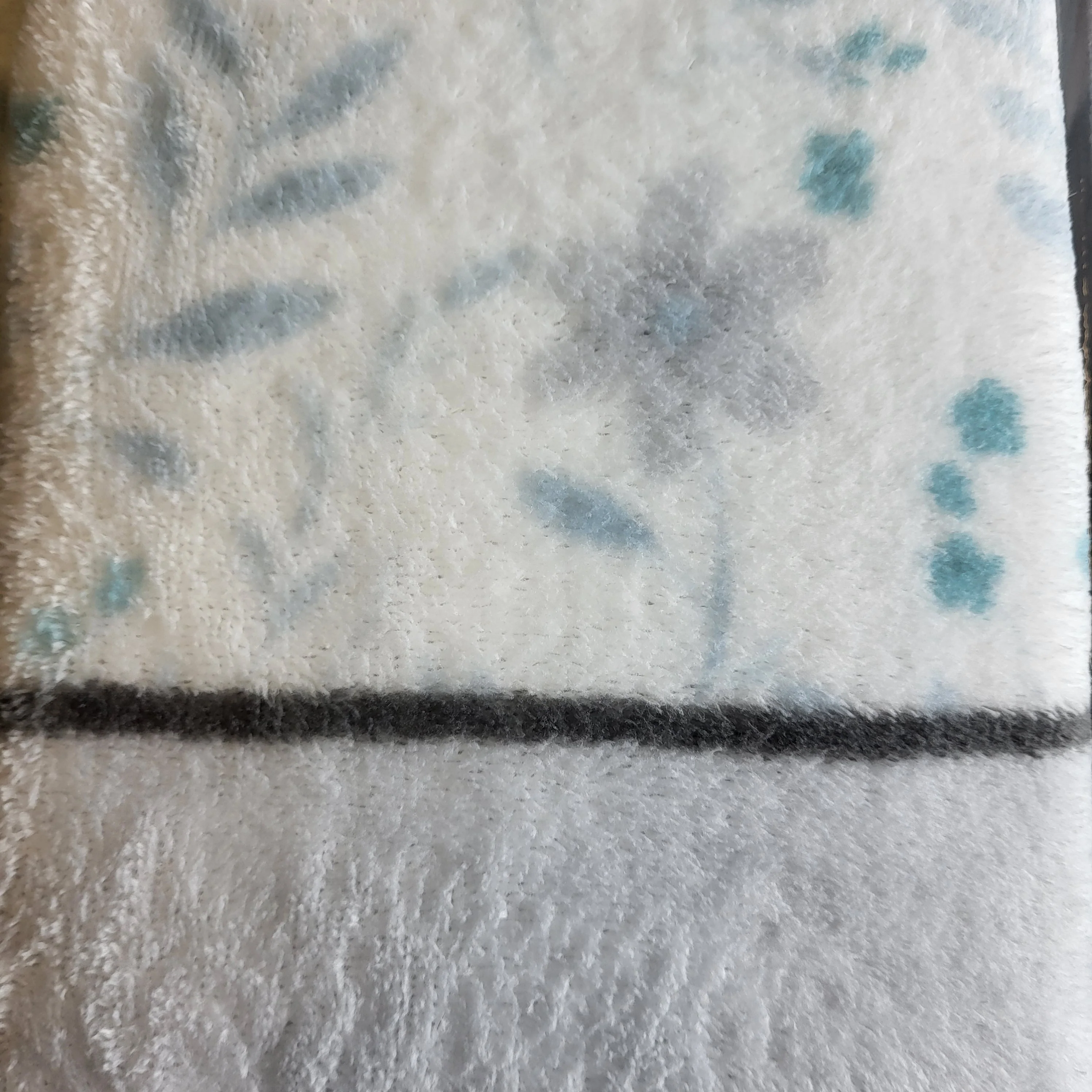 Juego de Sábanas Coralina Premium – Invierno, 3 Piezas, Extra Suaves y Térmicas – Estilo Moderno (Camas 90/135/150) - Image 3