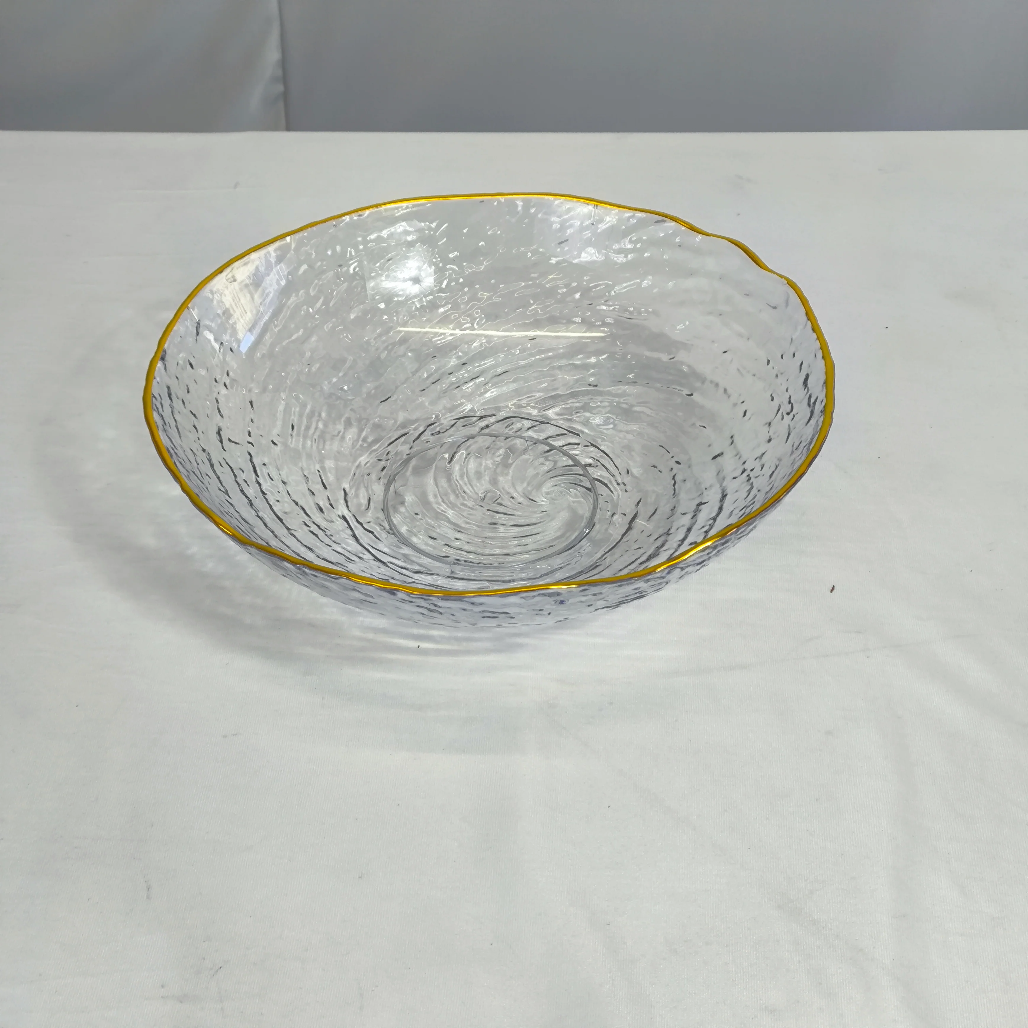 Cuenco de PLÁSTICO con Borde Dorado – Elegancia para tu Mesa - Image 2