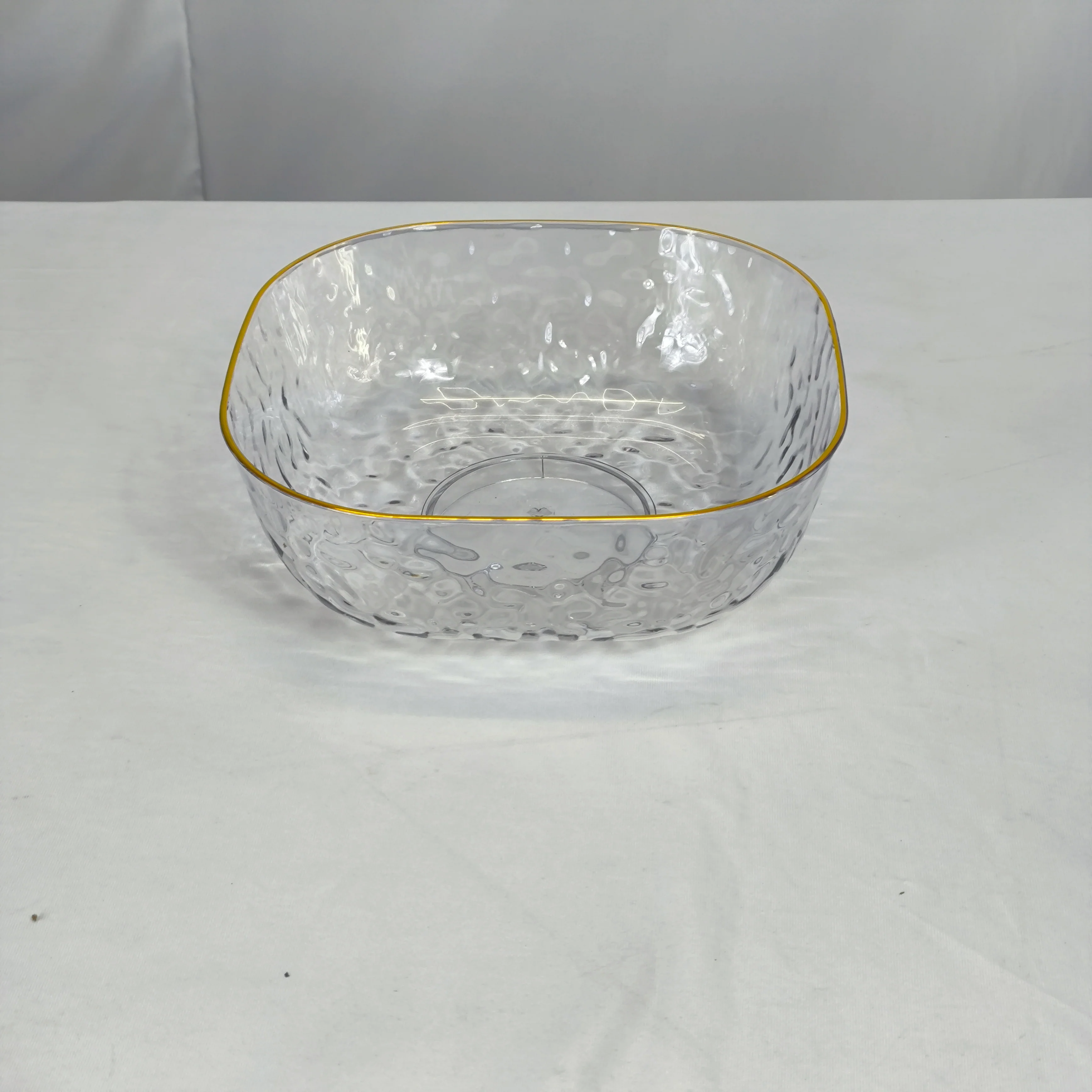 Cuenco de Plástico Transparente con Borde Dorado – Efecto Vidrio - Image 2