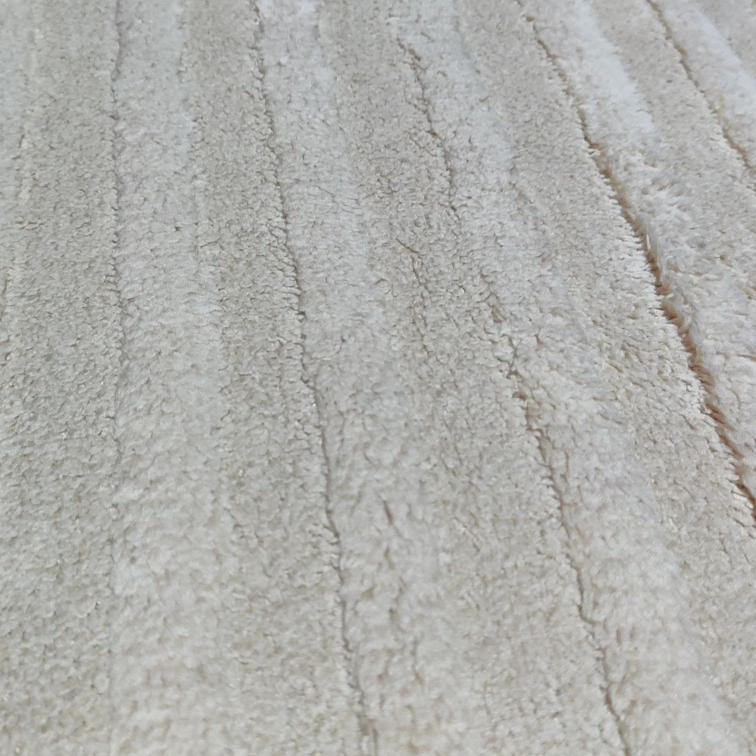 Edredón con Borrego Modelo Curvas – 230 x 250 cm - COLOR BEIGE - Image 2