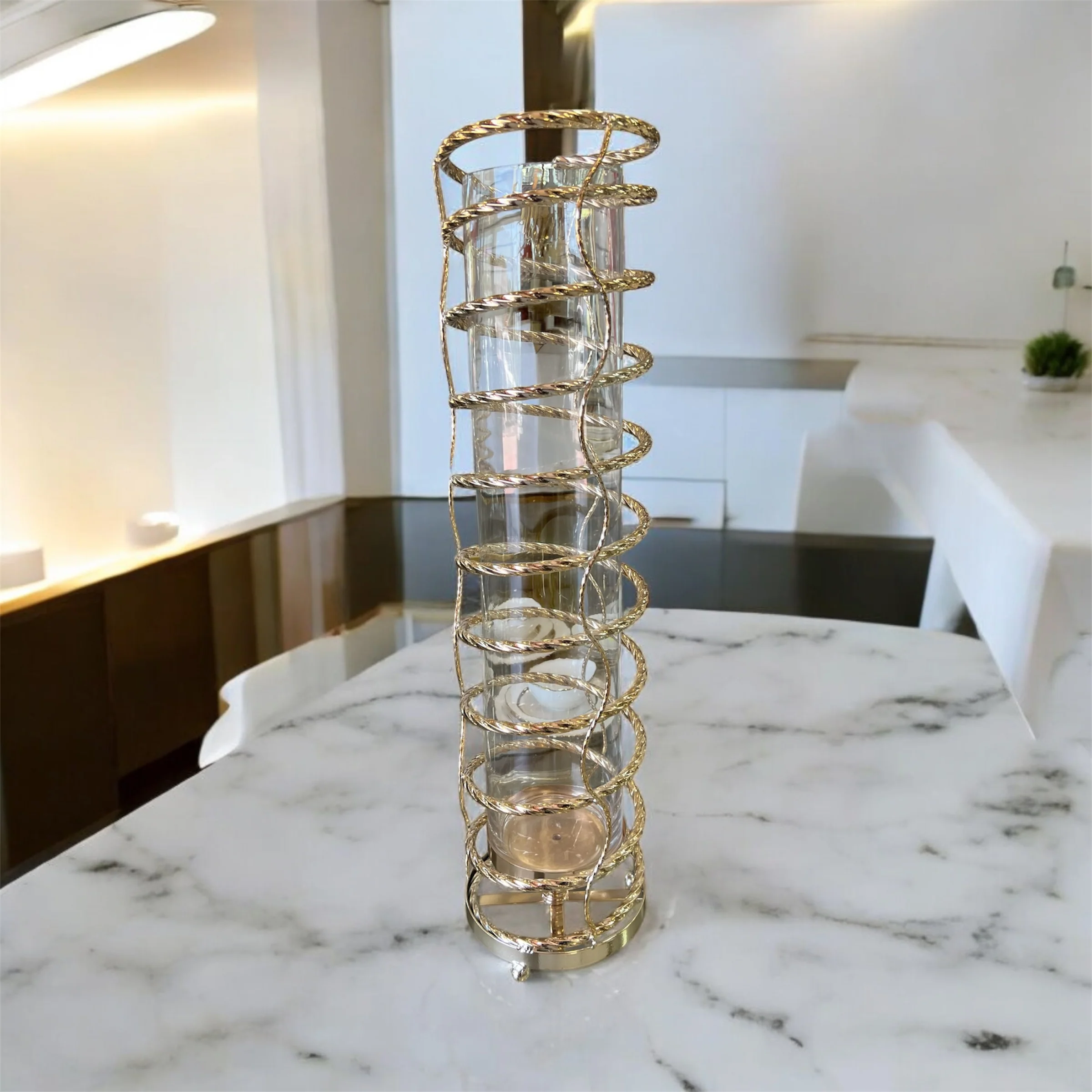 Portavelas Alto de Metal Dorado y Cristal con Diseño en Espiral