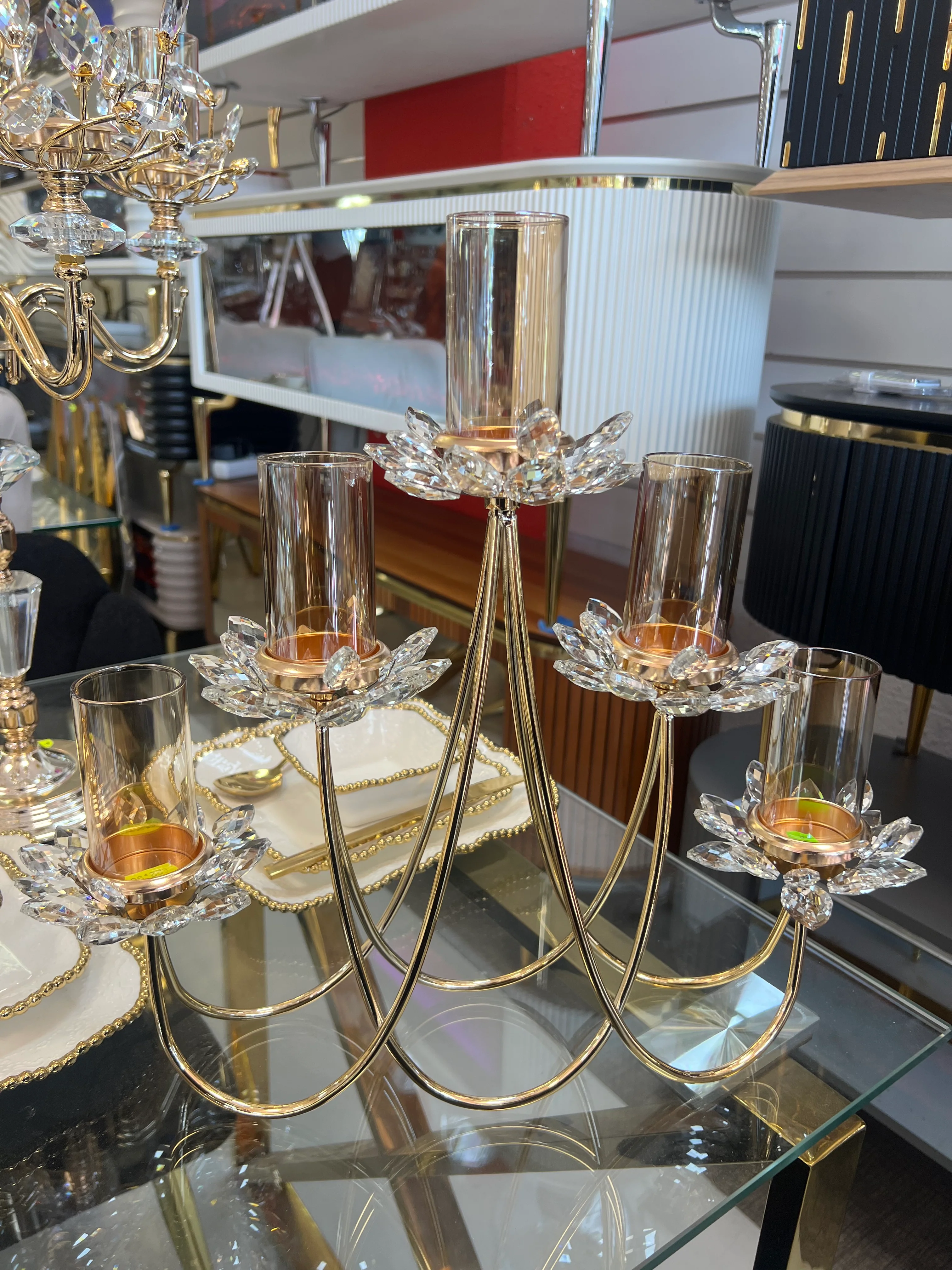 Candelabro Dorado de Cristal para 5 Velas – Centro de Mesa Elegante