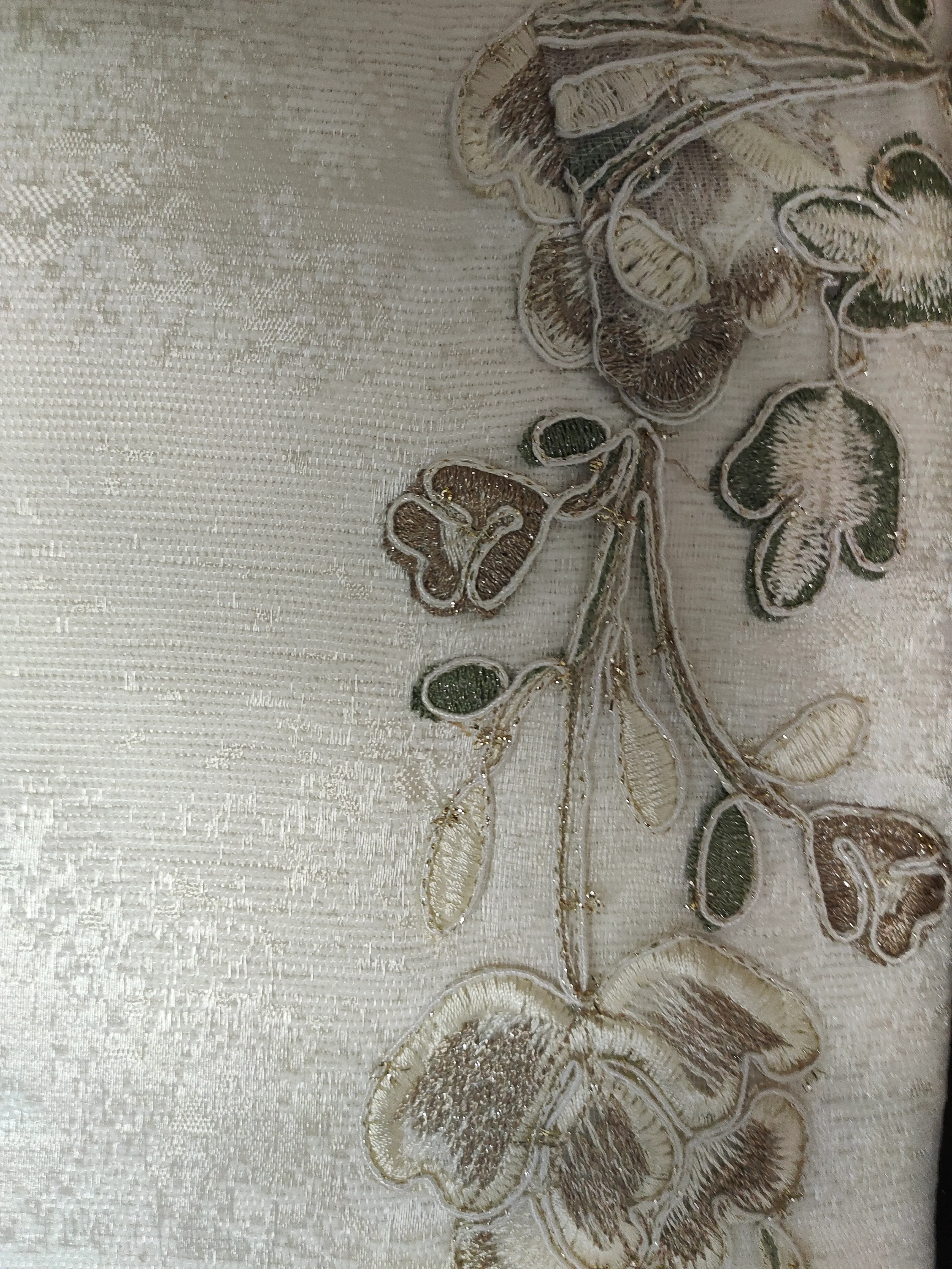 Juego de Cama de Lujo "Messina" – Elegancia Floral para tu Dormitorio - COLOR CAPUCHINO - Image 2