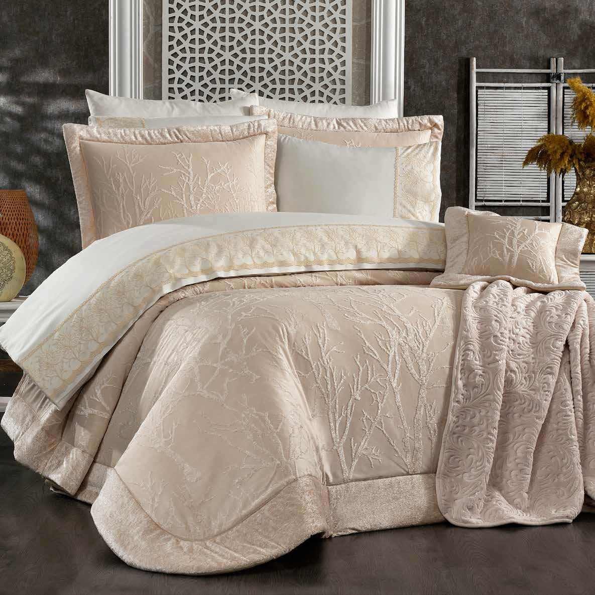 Juego de Cama para Ajuar "Emilia" – Elegancia y Sofisticación en tu Dormitorio - COLOR CAPUCHINO - Image 2