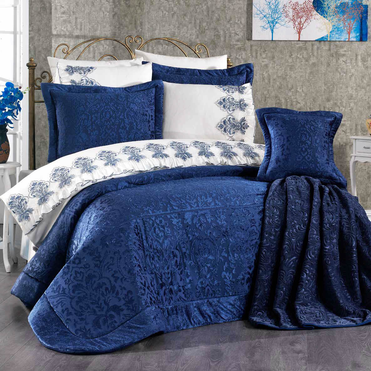 Juego de Cama para Ajuar "Gabriella" – Lujo y Distinción para tu Dormitorio - COLOR AZUL - Image 3