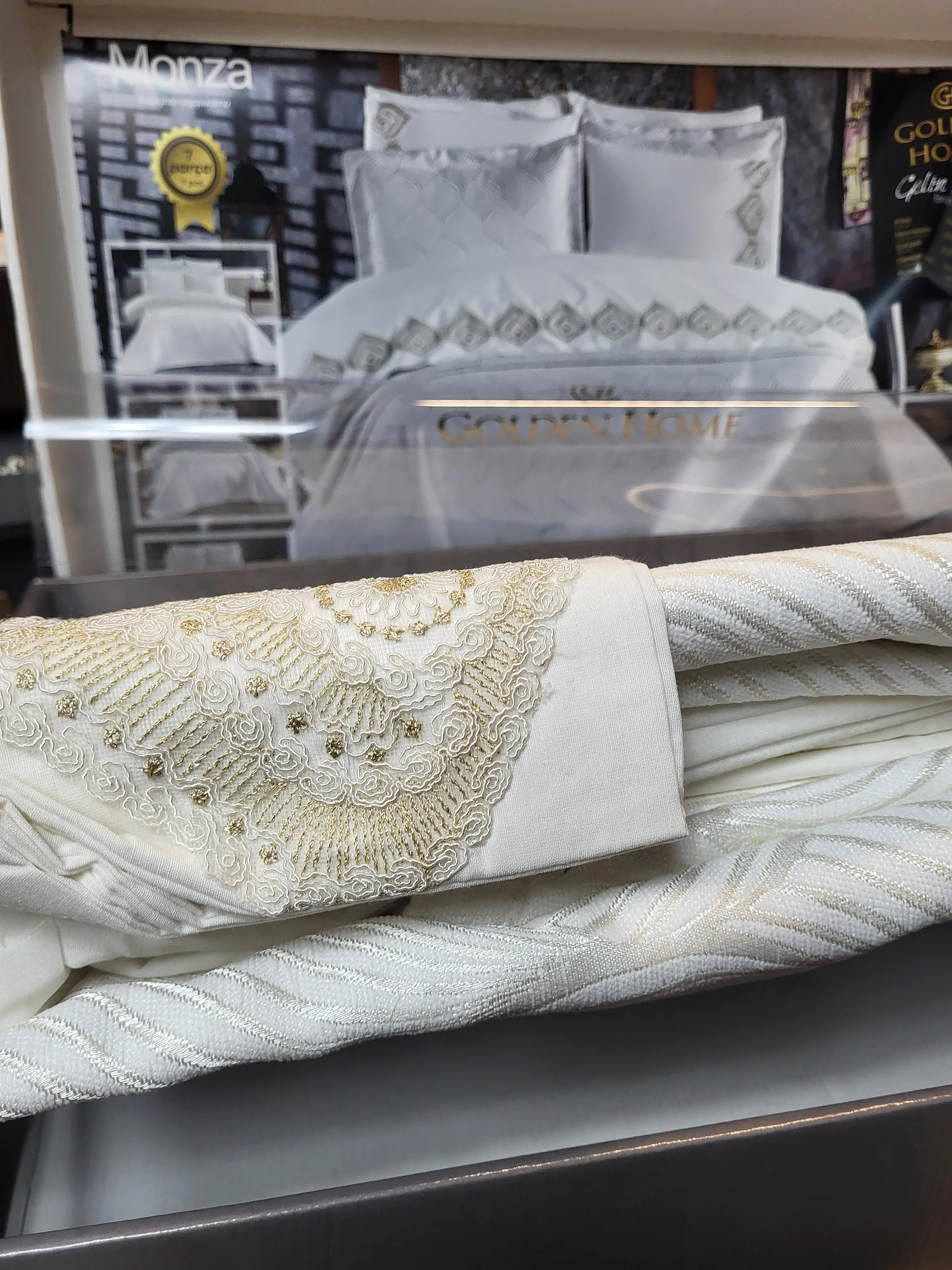Juego de Cama para Novias "Monza" – Elegancia y Estilo Contemporáneo - COLOR CREMA - Image 6