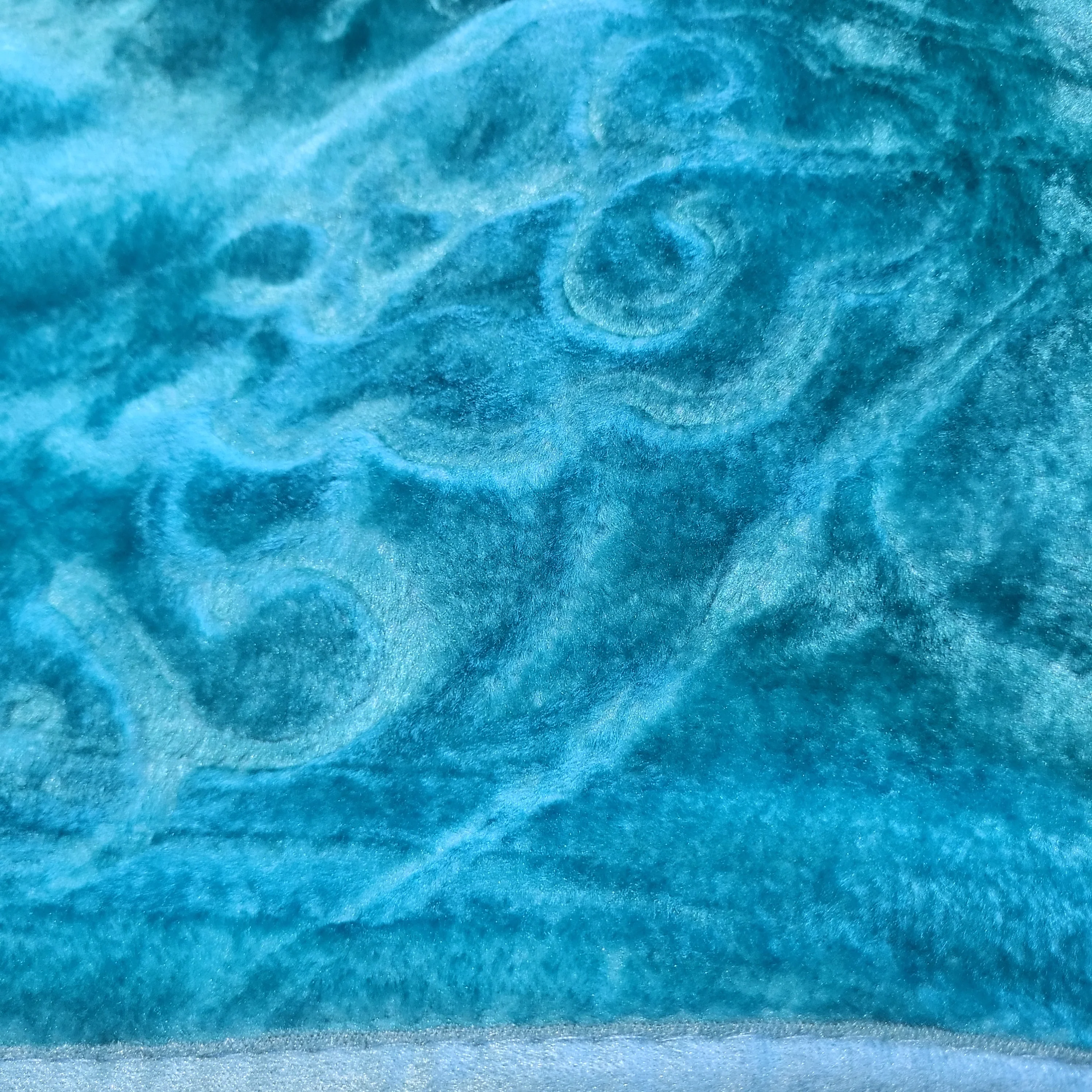 Manta Raschel 220 x 240 cm – 2 kg – 100% Poliéster - Image 3
