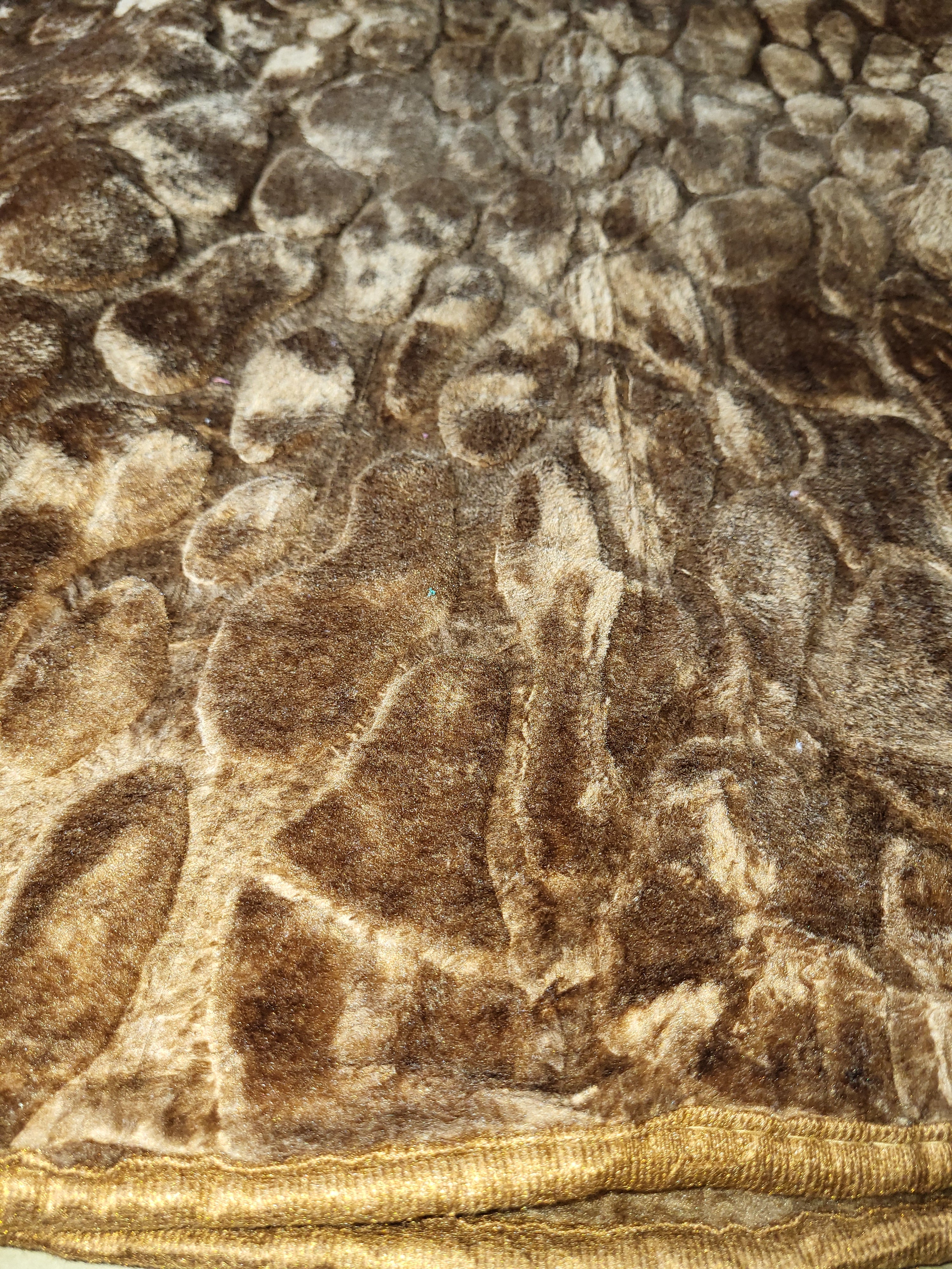 Manta Raschel 220 x 240 cm – 2 kg – 100% Poliéster - Image 3