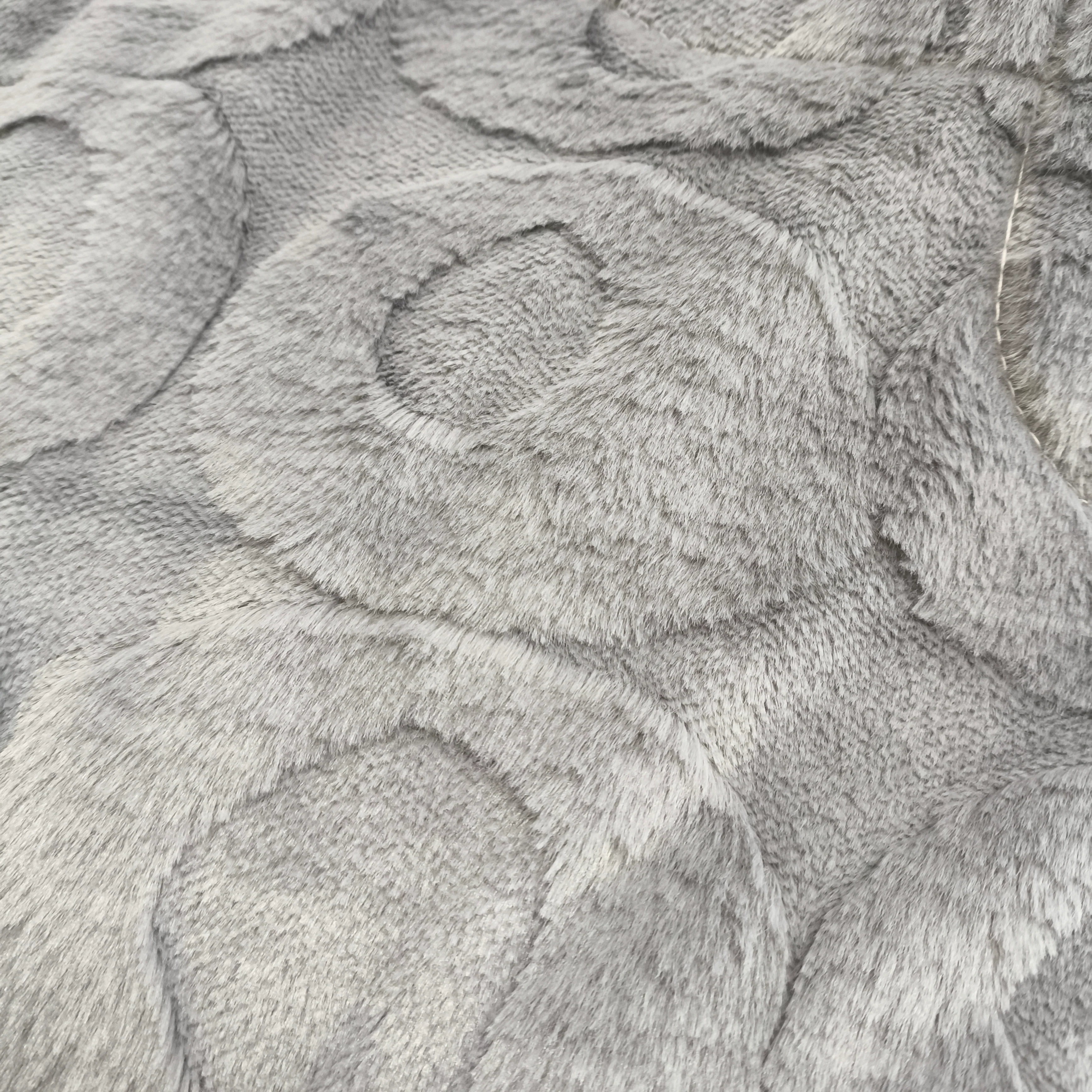Edredón Modelo AROS – 230 x 250 cm - COLOR GRIS - Image 2