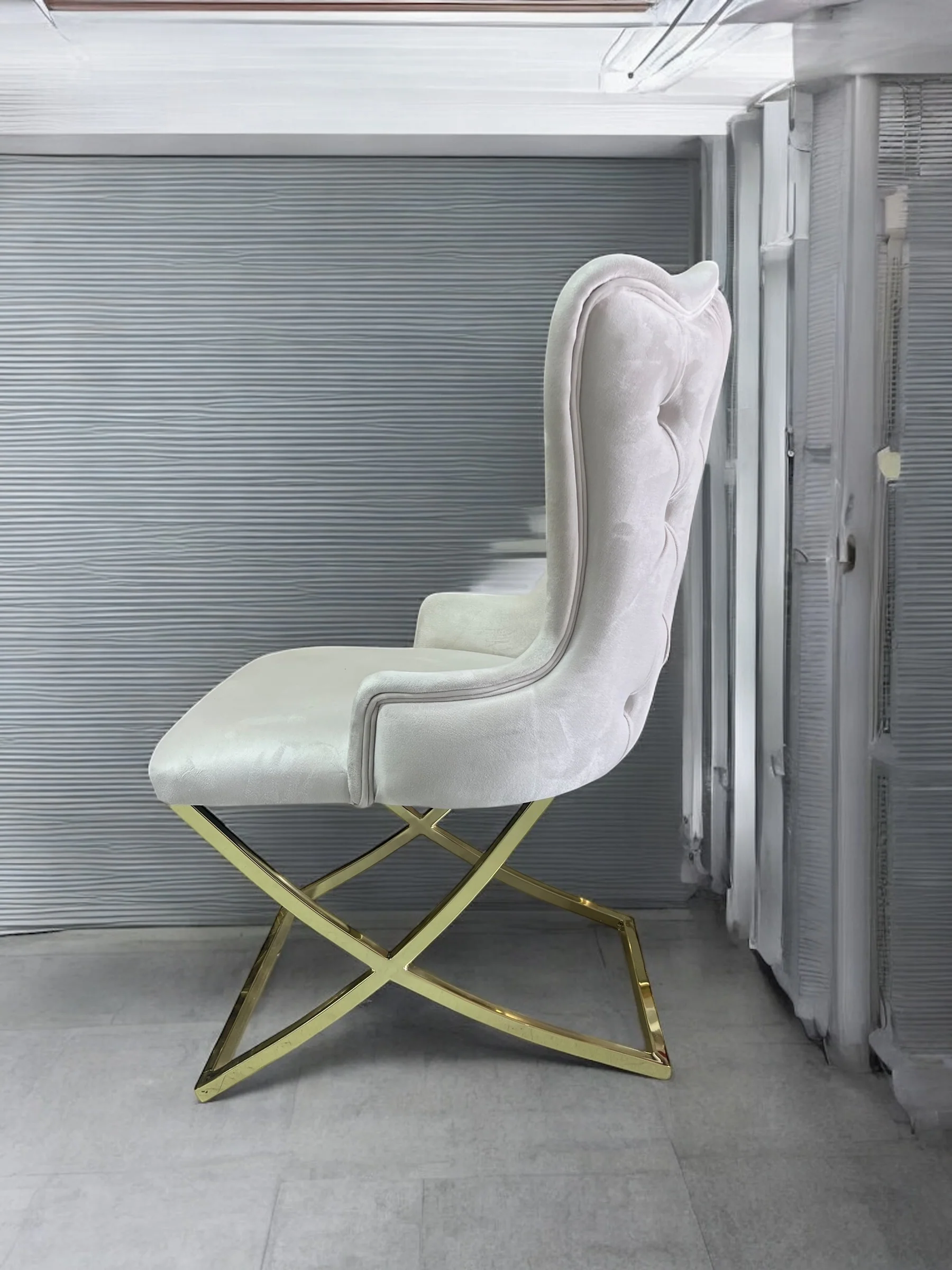 Silla terciopelo BELINDAV01 color beig claro, patas de metal dorado - Image 14