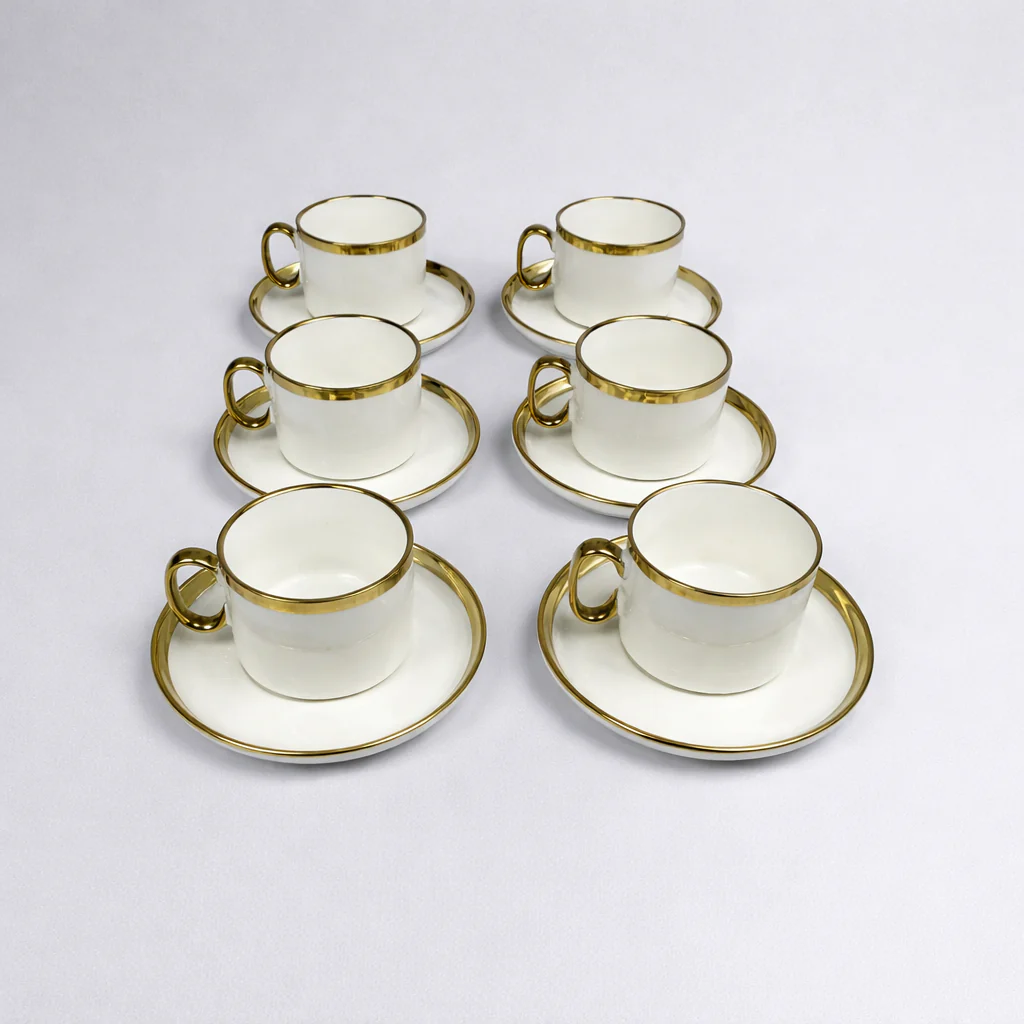 Set de 6 Tazas de Porcelana con Platillos y Detalles Dorados – Juego Elegante para Café o Té - Image 4