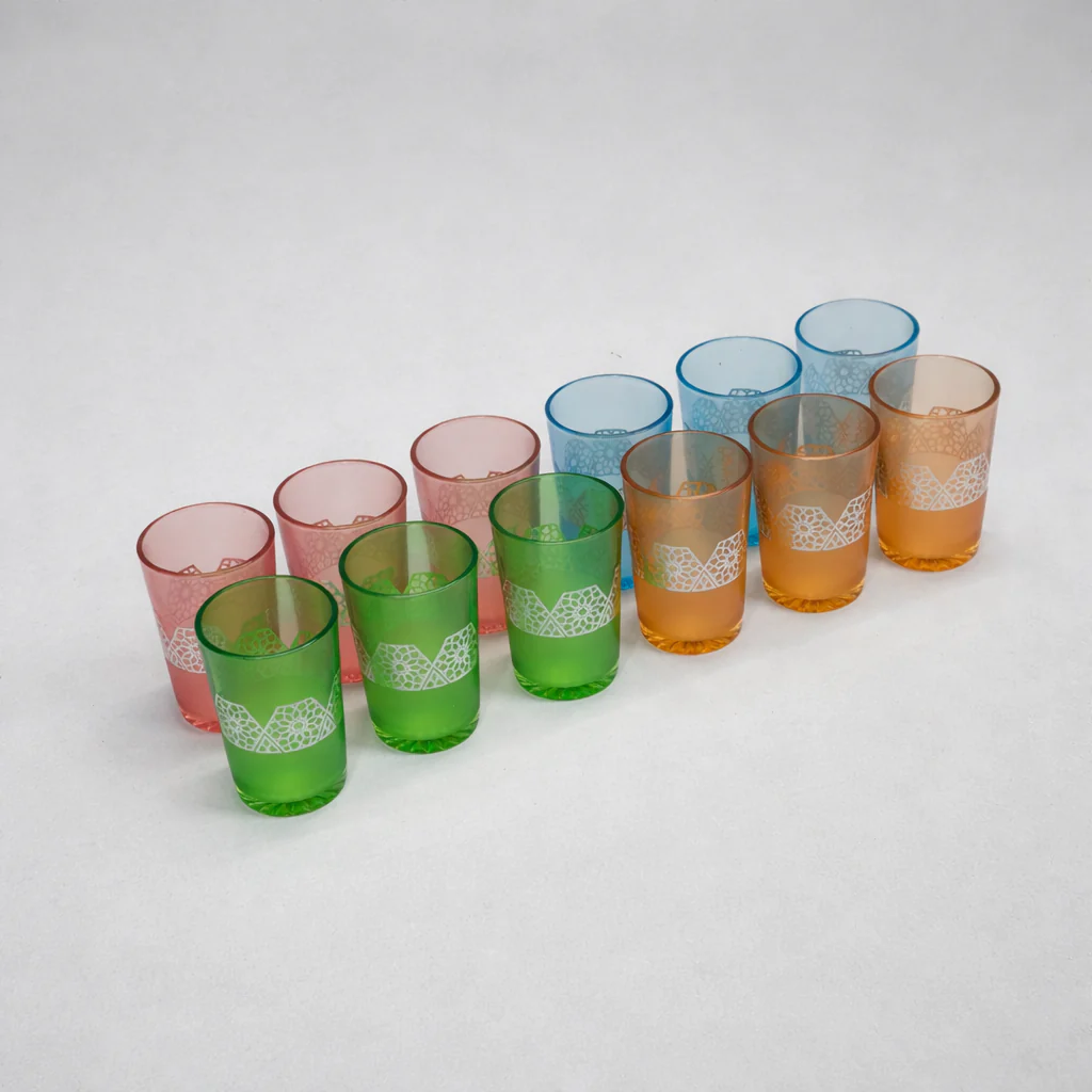 Set de 12 Vasos Marroquíes de Vidrio Colores Surtidos con Diseño Geométrico - Image 2